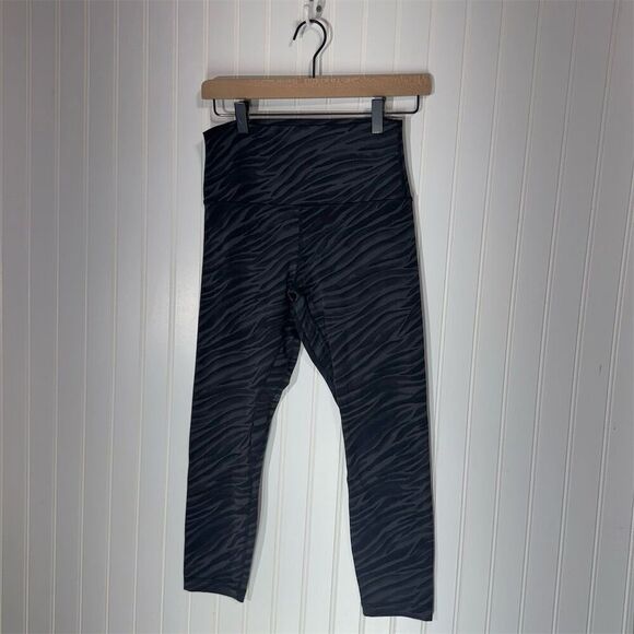Lululemon Leggings Bundle of 3 4/6 | Print + Solid High Rise Yoga Pants Active - Picture 2 of 8